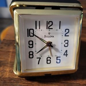 Bulova wind up travel clock